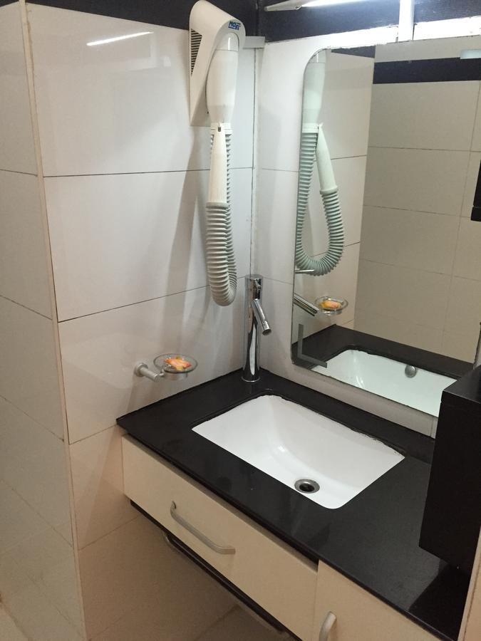 White Palace Hotel Antananarywa Zewnętrze zdjęcie
